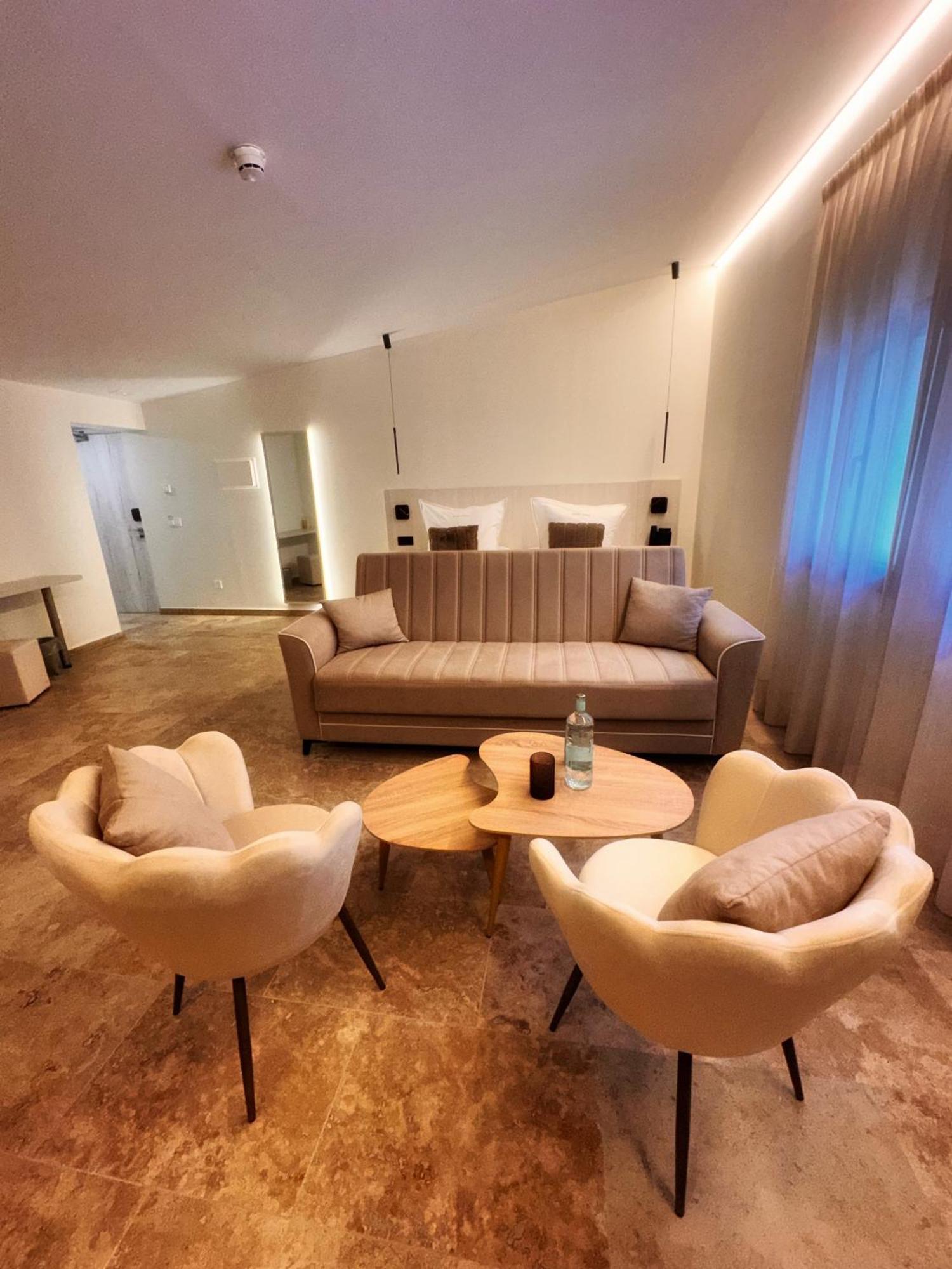 Boutique Hotel Comtal Empuries Roses Zewnętrze zdjęcie
